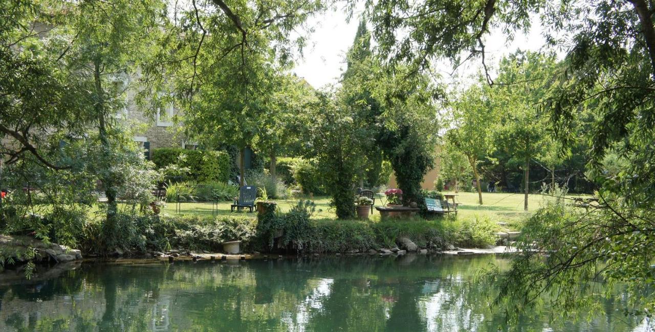 Mas Le Pont Des Aubes Bed & Breakfast L'Isle-sur-la-Sorgue Exterior photo