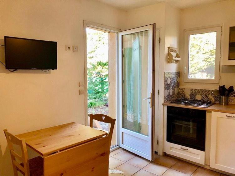 Mas Le Pont Des Aubes Bed & Breakfast L'Isle-sur-la-Sorgue Exterior photo